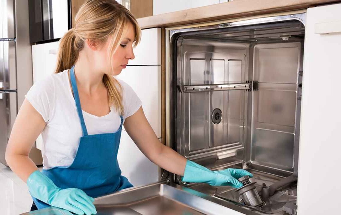 Bulaşık makinesinin ömrünü uzatan mini dokunuş! Yıllar kazandırıyor