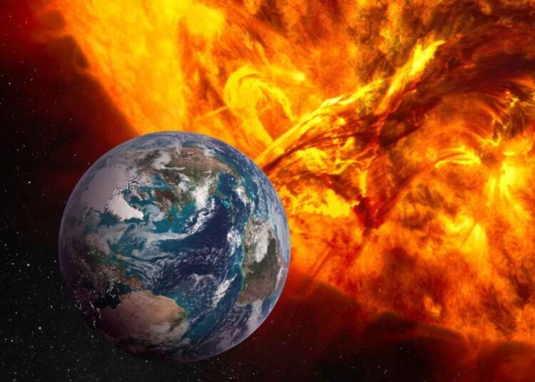 Güneş’ten gelen kütle Dünya’ya hızla yaklaşıyor! Alarma geçildi