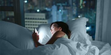 Uzmanlardan çarpıcı tespit! Uykuda asıl sorun mavi ışık değilmiş