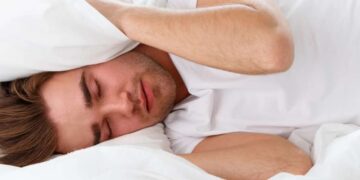 Uykusuzlukta büyük tehlike! Beyni sessizce çökerten süreç açığa çıktı