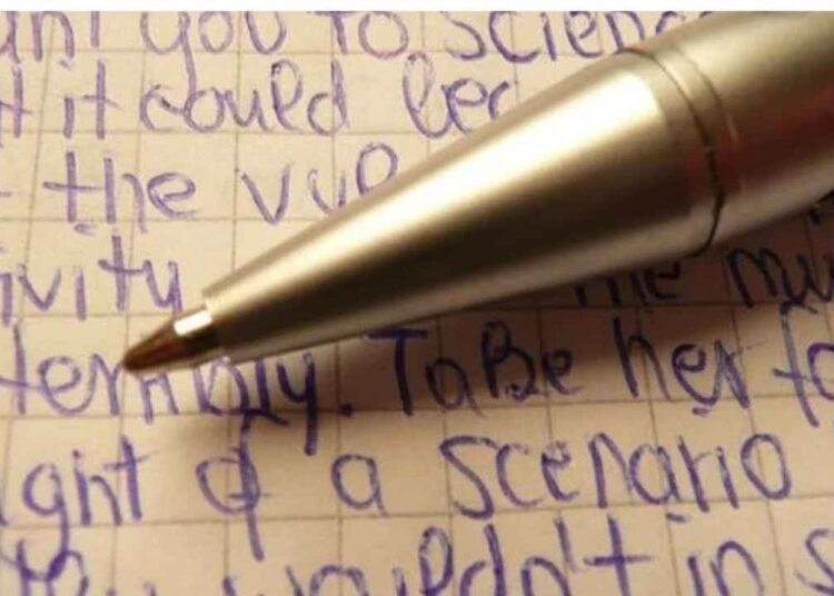 El Yazısındaki Saklı Dünya! Küçük Farkların Büyük Anlamı Ortaya Çıktı