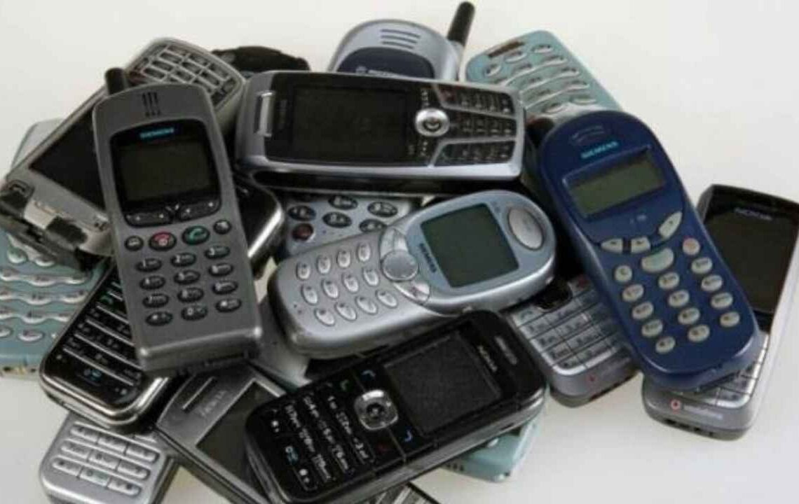 Evi iyice arayın: Eski model telefonlar altın fiyatına alınıyor!