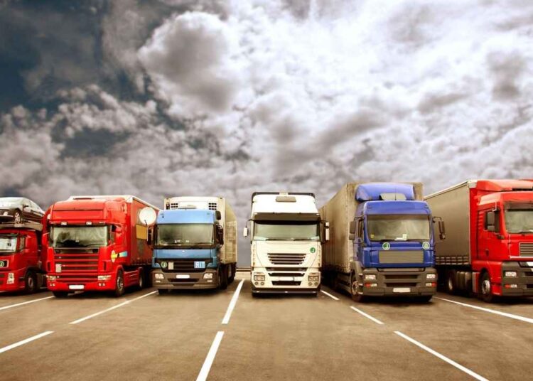 Kamyoncuların ön cama tuvalet kağıdı koymasının gerçek nedeni belli oldu